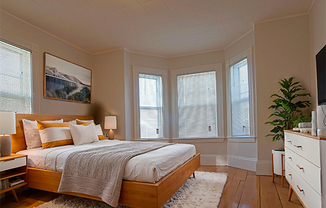 1 bed, 1 bath, 598 sqft, $2,300, Unit 141-2F