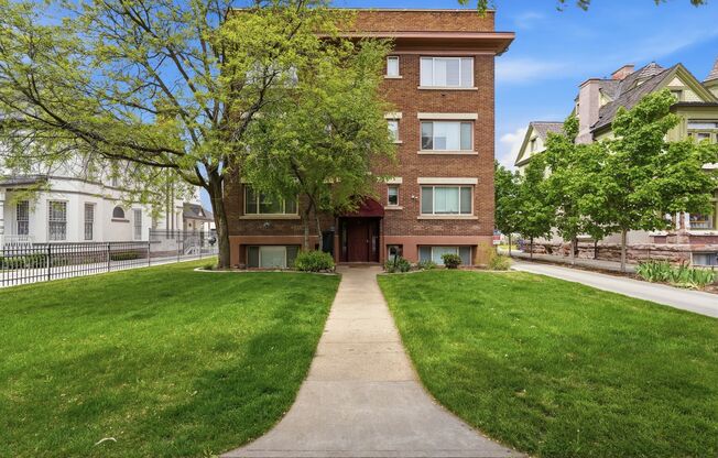 Jefferson Avenue Apartments