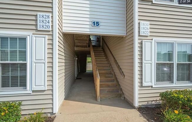2 bedroom 2 full bath condo close to the beach
