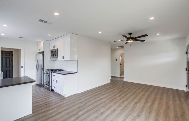 Renovated 3-Bedroom Cottage in Golden Hill