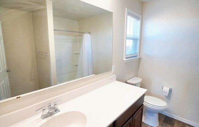 3 beds, 2 baths, $1,575