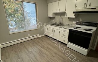 2 beds, 1 bath, $990, Unit 3