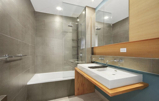 342 E 110 ST