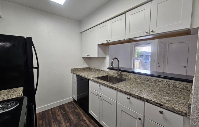 1 bed, 1 bath, 680 sqft, $1,250, Unit 323