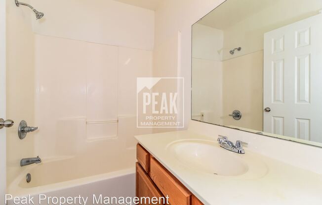 526 N Brentwood Ave. - B