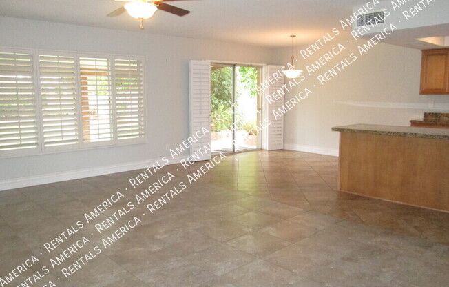 5144 E CAROLINA DR