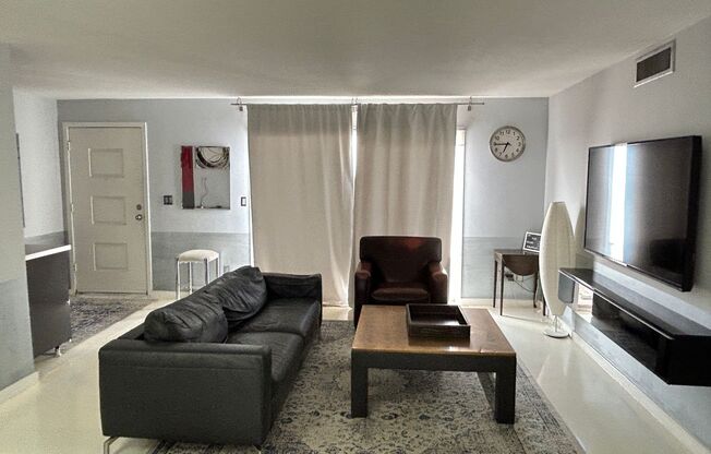 Stunning updated 2 Bedroom, 2 Bathroom, 2 car garage in heart of downtown Scottsdale