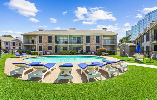 Second Swimming Pool at Noel on the Parkway Apartments in Dallas, Texas, TX