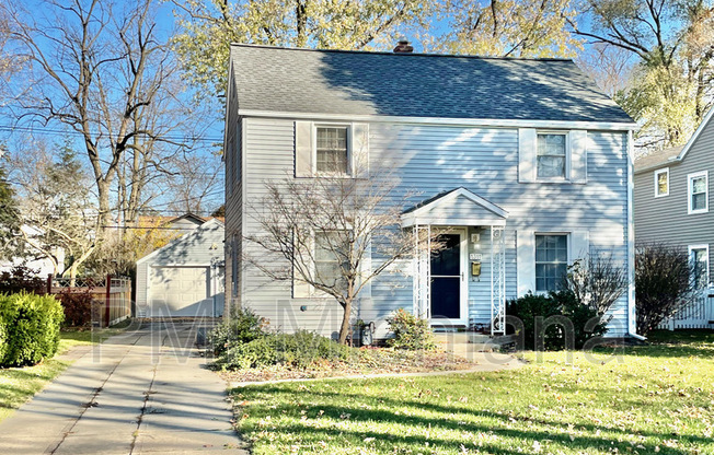1311 E MONROE ST