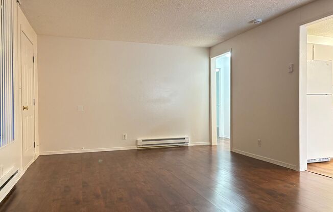 2 beds, 1 bath, 840 sqft, $1,295, Unit 2287