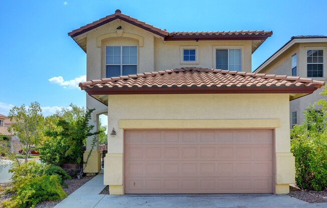 Beautiful 4-Bedroom Home in Gated Summerlin Community!