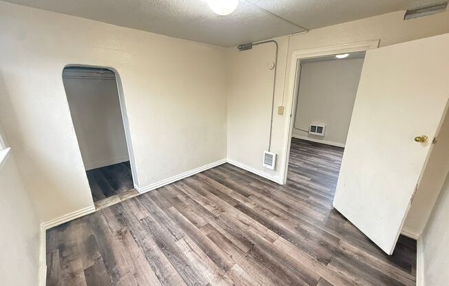 Poplar Mobile Court