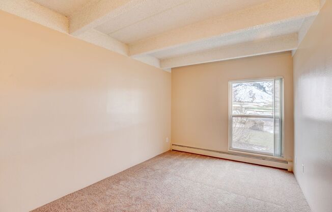 3 beds, 2 baths, 1,080 sqft, $2,200, Unit 8407