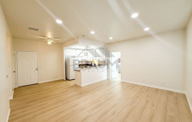 2 beds, 2 baths, 1,000 sqft, $2,450, Unit 215