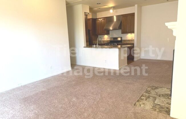 ***Dual-Primary 2 bed / 2 bath Condo in Carmel Valley - Available NOW***