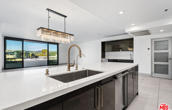 2 beds, 2.3 baths, 1,859 sqft, $7,800, Unit 804