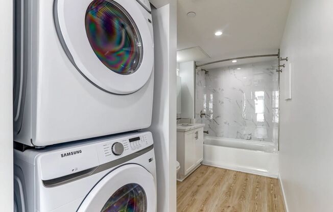 1 bed, 1 bath, 653 sqft, $2,395, Unit 215