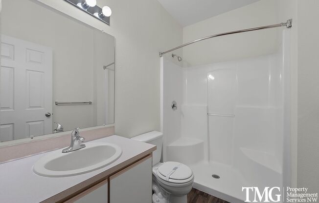 2 beds, 2 baths, 923 sqft, $1,625, Unit 223