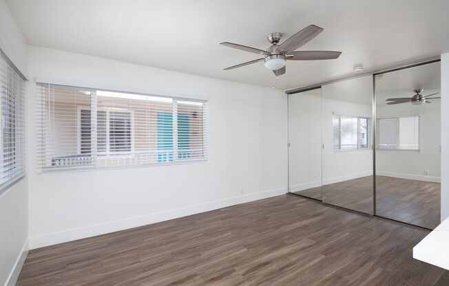 Studio, 1 bath, 329 sqft, $2,295, Unit 25-13