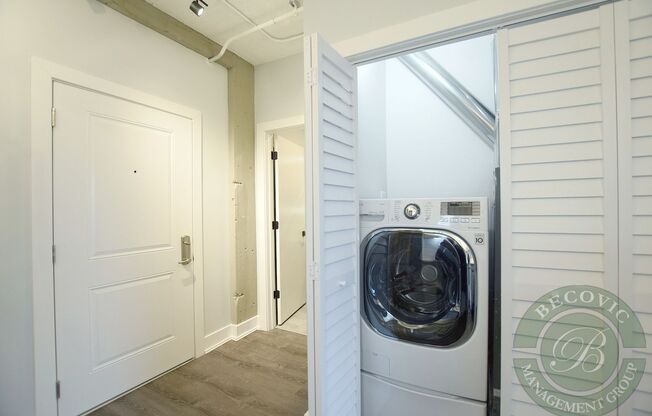 2 beds, 1 bath, 570 sqft, $2,500, Unit 415