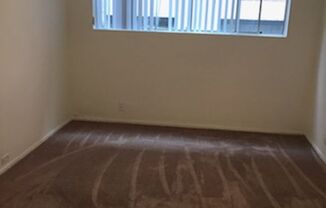 Hollywood Villa Apts.