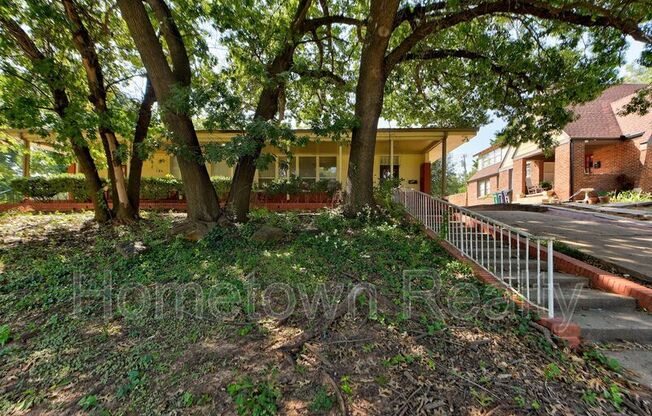 2004 NW 28 ST