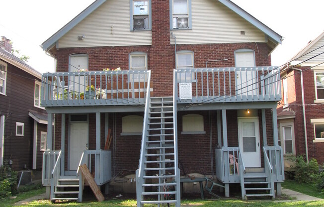 376 Chittenden Ave.