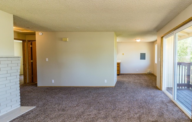 2 beds, 1 bath, 800 sqft, $1,595, Unit 712