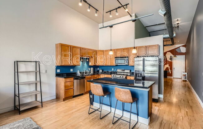 2441 N BROADWAY