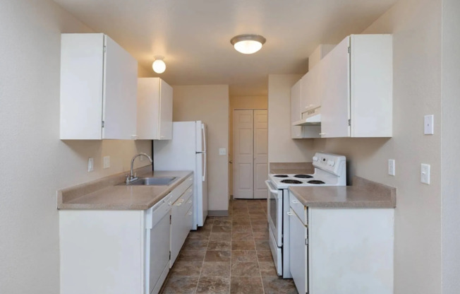 Willow Creek Apartments