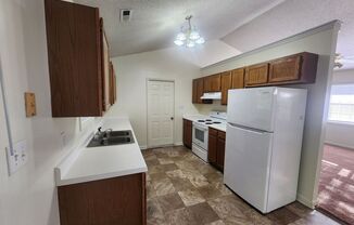 3 beds, 2 baths, $1,450