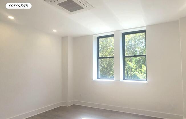 1 bed, 1 bath, $5,500, Unit 4F