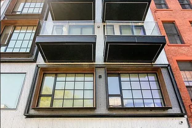 568 LAFAYETTE AVE