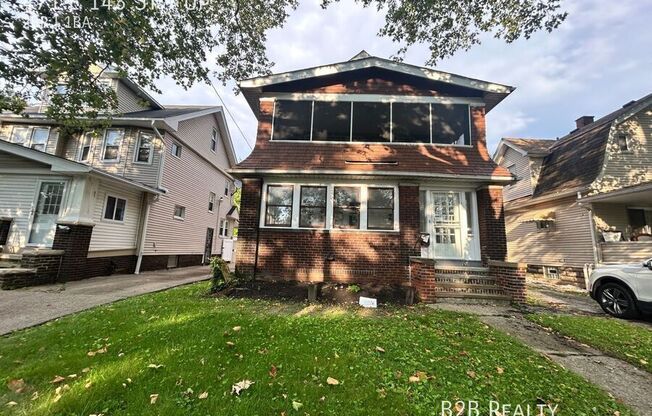 471 E 143 ST