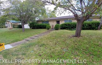 1202 CAPETOWN DR