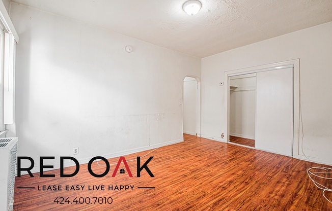 302 N ALEXANDRIA AVE