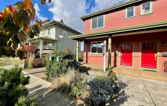 Charming 3-Bed, 2.5-Bath Townhome with Private Patio, Open Floor Plan, and Prime King Neighborhood Location!