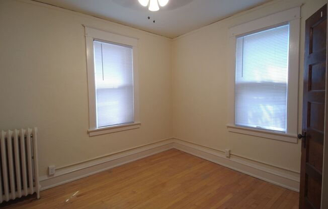 3 beds, 1 bath, 935 sqft, $1,500, Unit 3059 N Maryland Ave F, Milwaukee, WI 53211