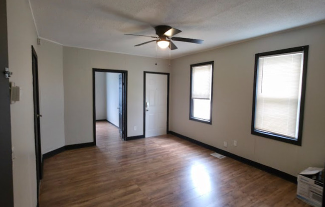 3547 - 3549 Trent Ave