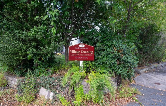 2 beds, 1 bath, $2,295, Unit Village Crossing