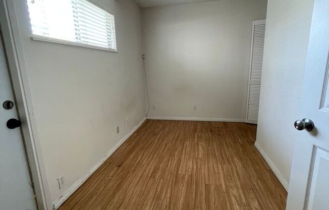 2 beds, 2 baths, $4,000, Unit A