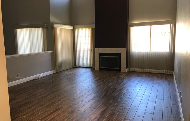 3 Bed 2 Bath House in El Cajon - Brand New Flooring ONE of a KIND!  UPDATED AND PRIVATE!