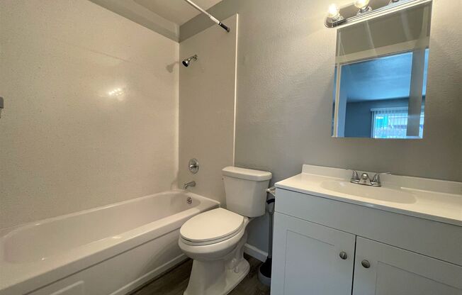 Studio, 1 bath, 500 sqft, $1,095, Unit park-23