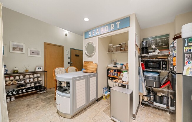 15 SLEEPER ST