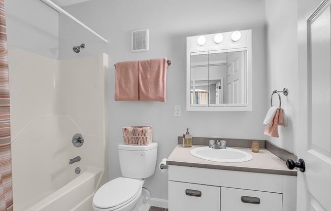 2 beds, 1.5 baths, 1,434 sqft, $2,500, Unit 117