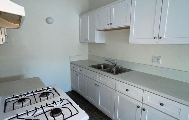 10235-10239 Darby Ave