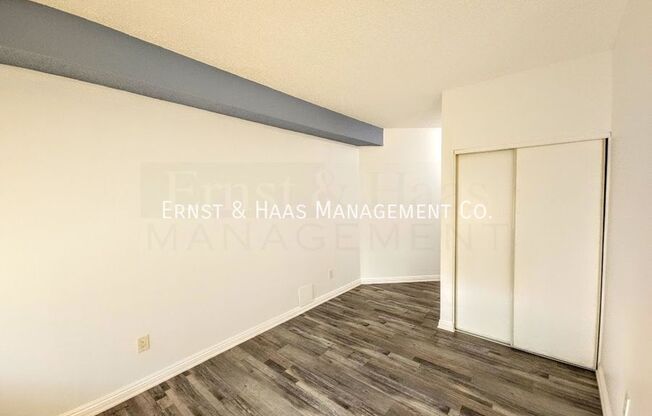 6673 Hammond Ave.
