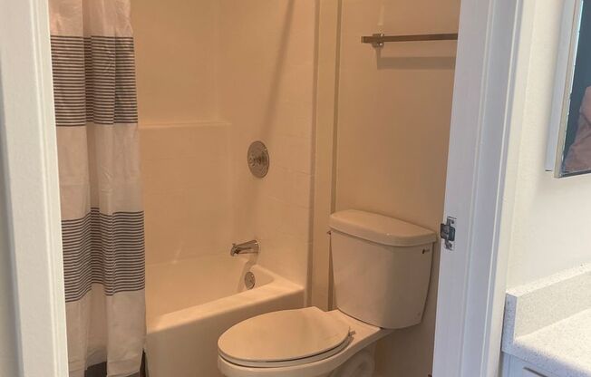 2 beds, 2 baths, 1,000 sqft, $2,750, Unit 316