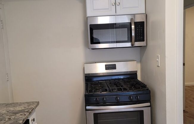 1 bed, 1 bath, $1,495, Unit Unit 3