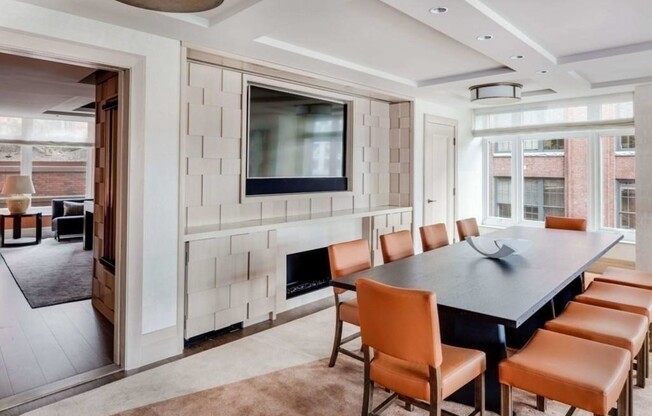 1 bed, 1 bath, 692 sqft, $3,500, Unit 10M